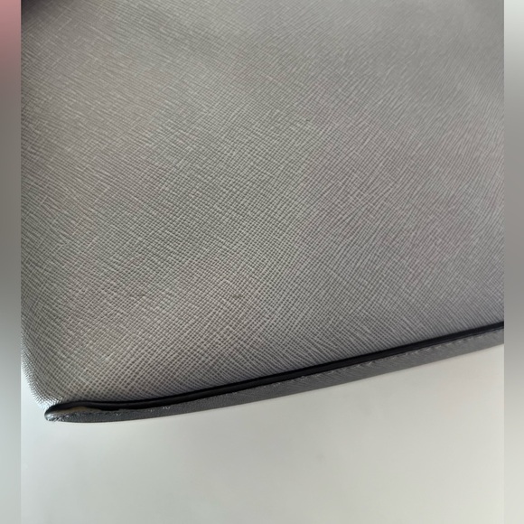 Michael Kors Grey Leather Structured Dome Chain Strap Crossbody Bag - Picture 8 of 11